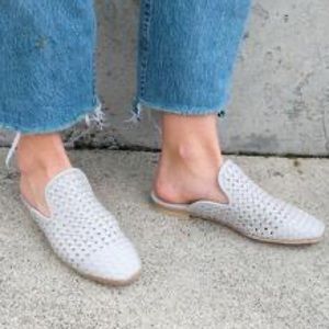 FRĒDA SALVADOR ‘Murphey’ Woven Mules